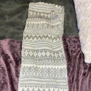 AÉROPOSTAL looped scarf